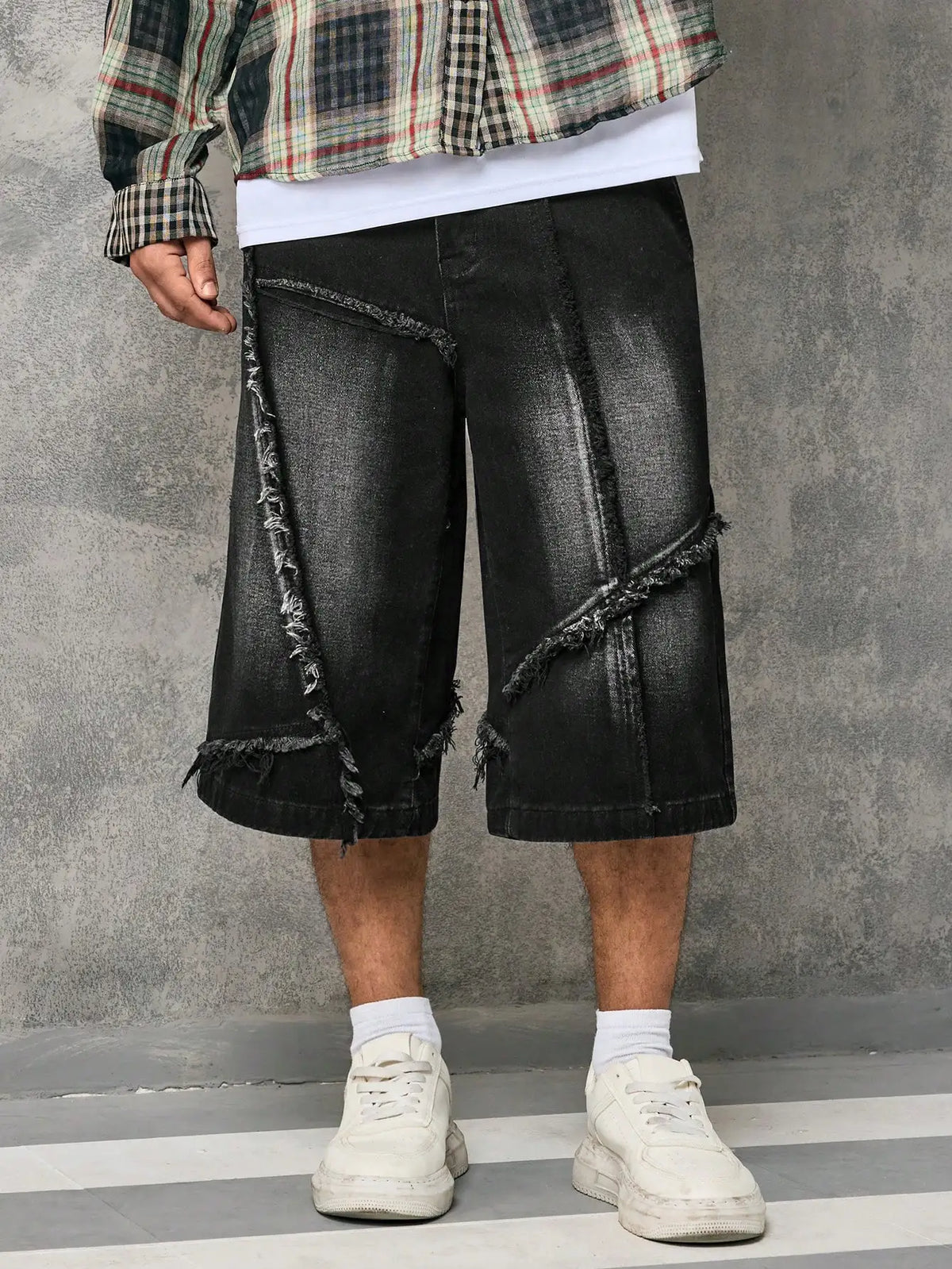 STORESDE Men's Vintage Distressed Denim Three-Quarter Capri Shorts Baggy Fit Frayed Edge Patchwork High Street Summer Streetwear