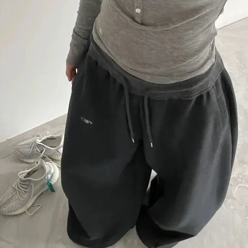 STORESDE Y2k American Women's Hip Hop Loose Wide Leg Jogger Pants 2026 Summer Pattern Embroidered Parachute Sweatpants Loose Pleated