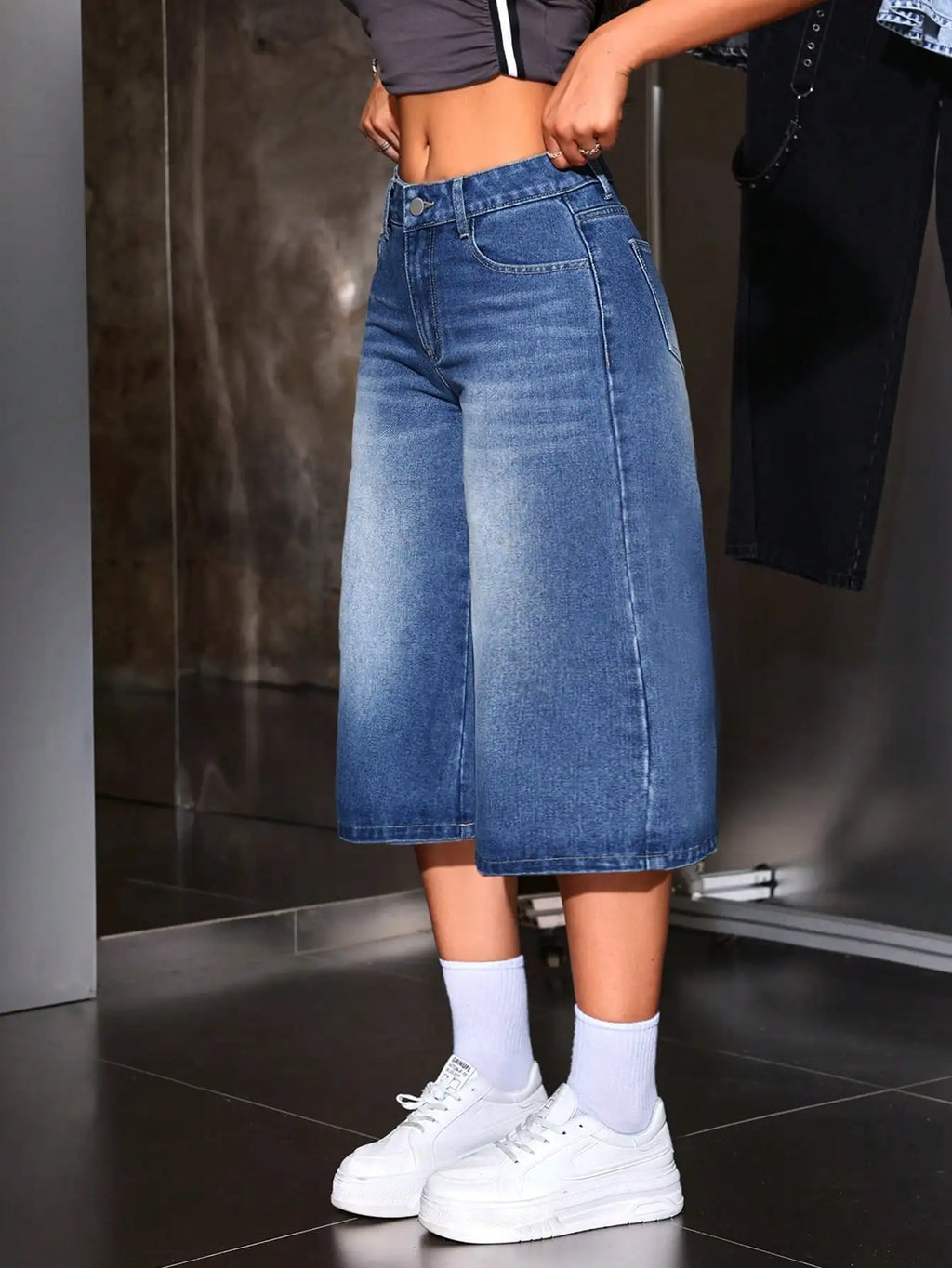 STORESDE American Retro Hot Girl Style Distressed Fleece Hem Jeans Mid-Thigh Pants, Must-Have Streetwear, High Waist Loose-Fitting Casual