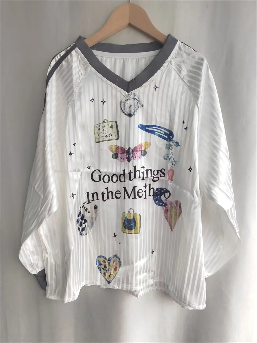 STORESDE Korean Y2k Butterfly Print T-shirts for Women Translucent Striped V Neck Long Sleeve Tee Shirt American Retro Oversize Clothes