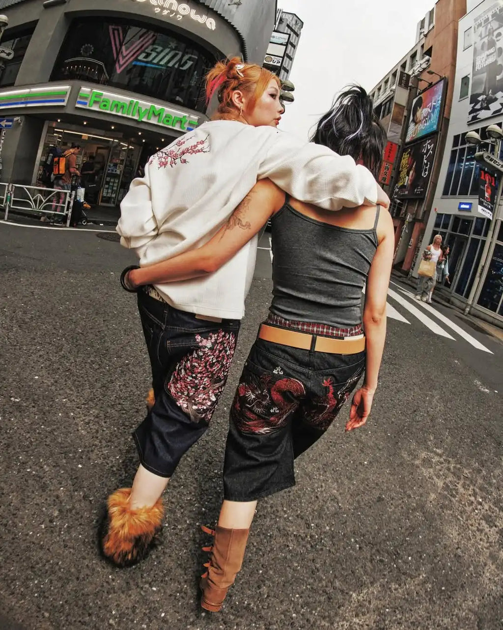 STORESDE Women Japanese Dragon Embroidered Denim Shorts Loose Baggy Washed Vintage Harajuku Streetwear Y2K Casual Summer Mid Length Jeans