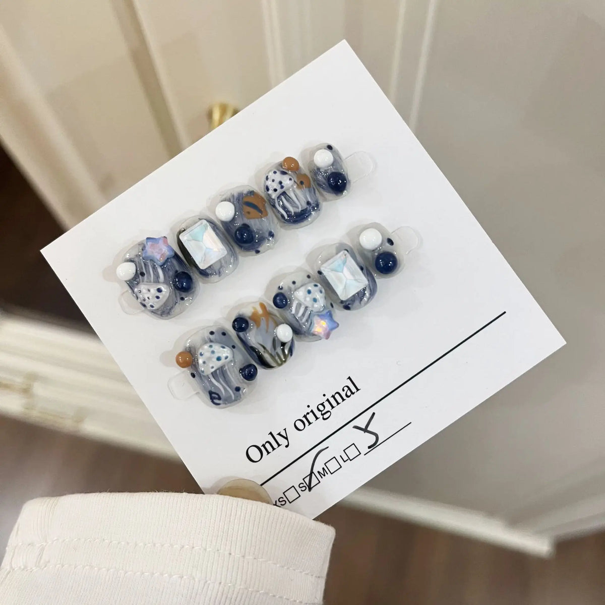 STORESDE 10Pcs Short French False Nail Gradient Blue Press on Nails with Diamond Pearl Design Full Cover Wearable Ballet Fake Nails Tips
