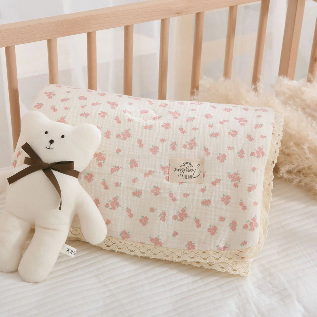 STORESDE Spring Summer Baby Comforter Soft Cotton baby quilts Gauze Quilted Blanket for Newborn Floral Print Kindergarten Kids Bedding