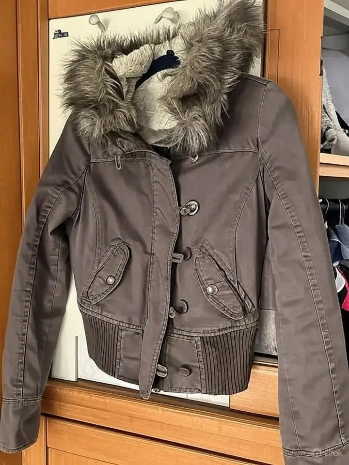 STORESDE Vintage Fur Trim Hooded Bomber Jacket Womens Brown Zipper Coat with Sherpa Lining Ribbed Cuffs Y2K Winter Keep Warm Coats