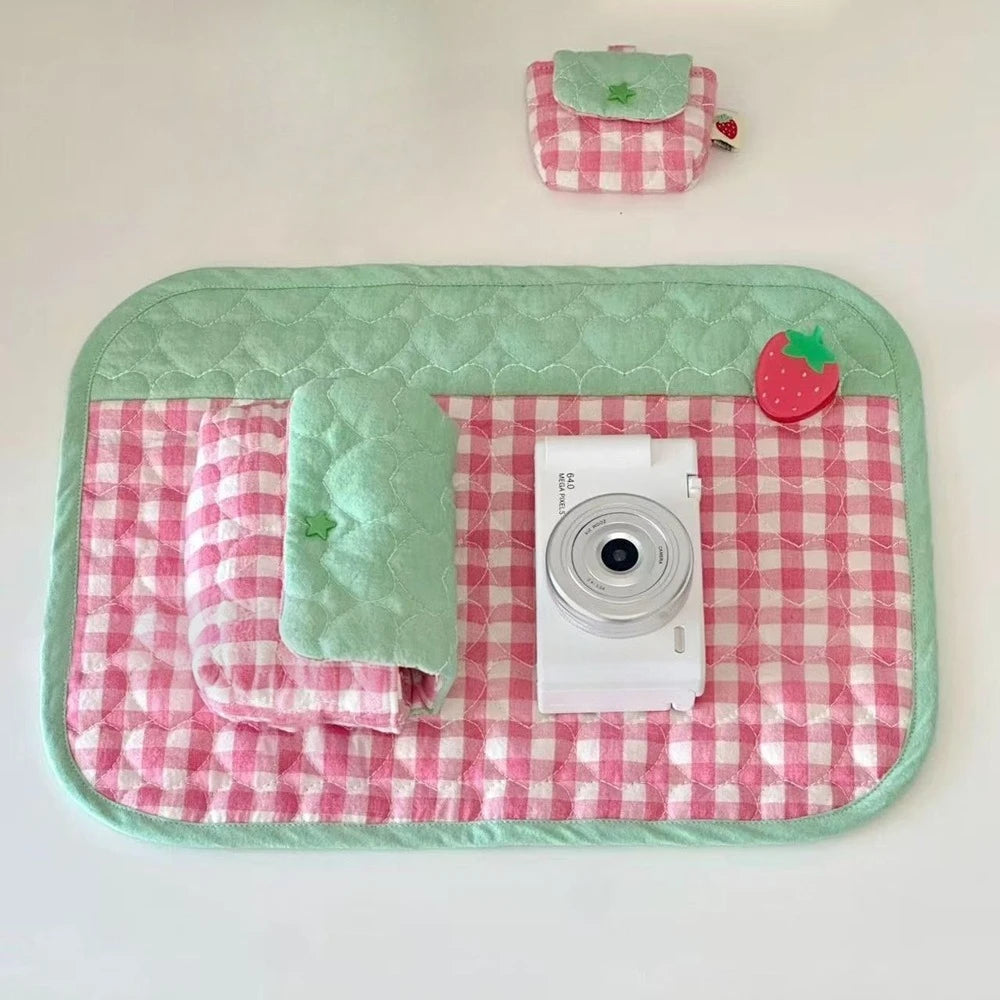 STORESDE Cute New Pink Love Quilted Japanese Style Ancient Table Mat Tablecloth Ins Style Student Desk Material Heart Shaped Table Mat