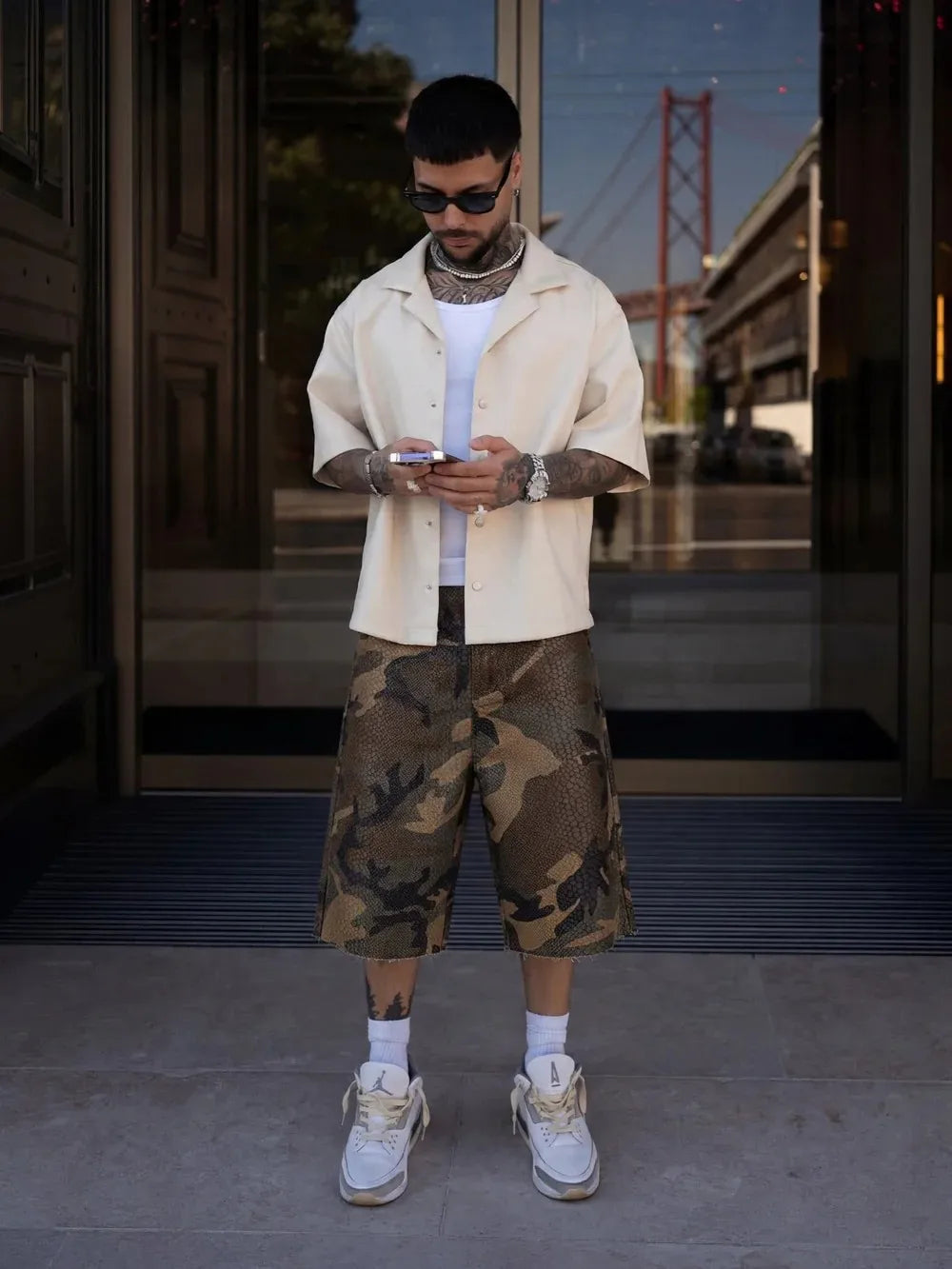 STORESDE Streetwear Python Camo Print Baggy Shorts Harajuku Retro Hip Hop Streetwear Five Quarter Denim Shorts Hip Hop Middle Pants