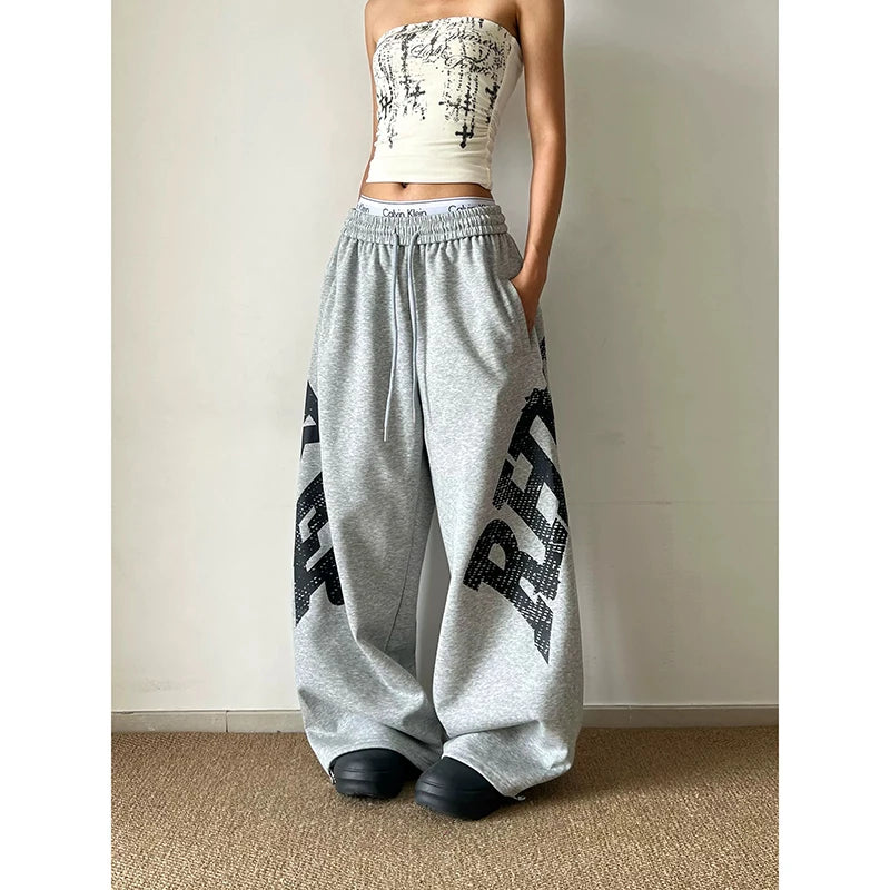 STORESDE YIBASHU Women Grey Baggy Wide Leg Sweatpants American Letter Print Pants Harajuku Japanese 2000s Style Vintage Y2k Casual Trouse