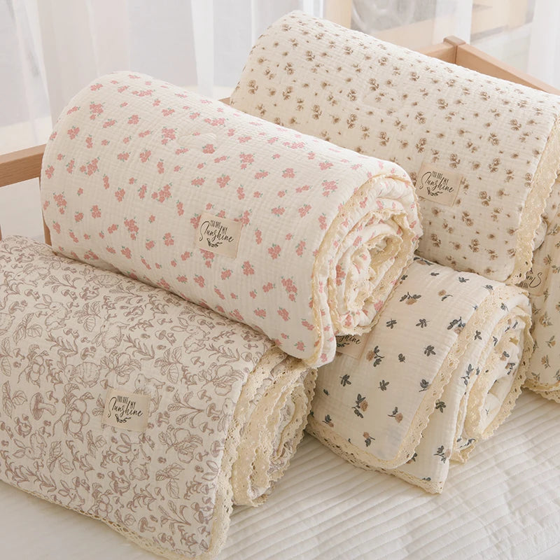 STORESDE Spring Summer Baby Comforter Soft Cotton baby quilts Gauze Quilted Blanket for Newborn Floral Print Kindergarten Kids Bedding